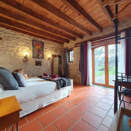 Gasthuis Le Roulottes Du Petit Gouffre De Avec