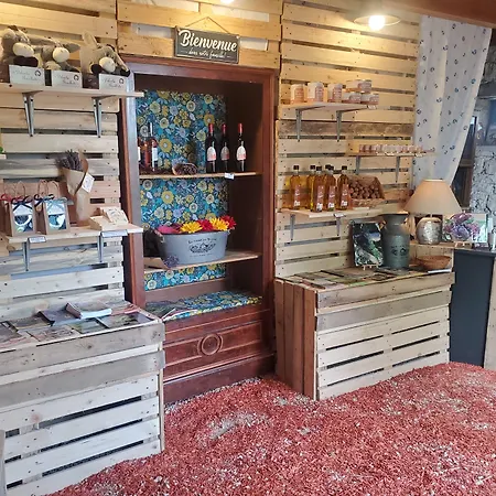 Le Roulottes Du Petit Gouffre De Avec 3*