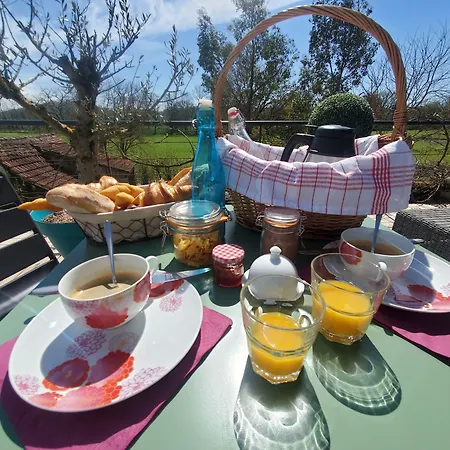 Le Roulottes Du Petit Gouffre De Avec Gasthof Padirac