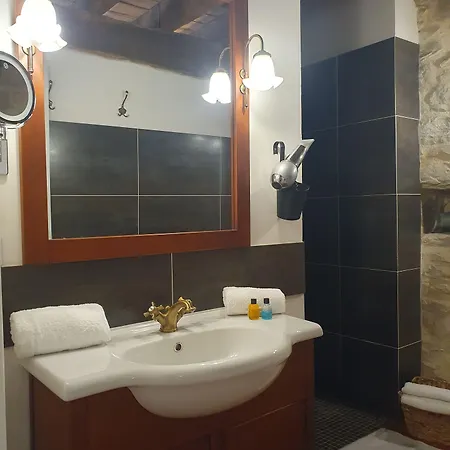 بيت ضيافة Le Roulottes Du Petit Gouffre De Avec 3*