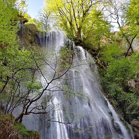 Le Roulottes Du Petit Gouffre De Avec Pensjonat Padirac